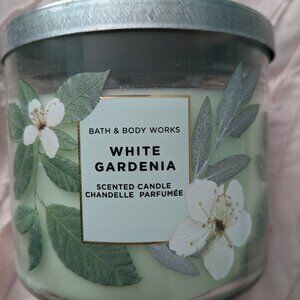 Bath & Body Works White Gardenia Candle